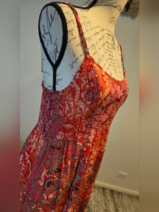Free Peiple Red Floral Maxi Dress with Spaghetti Straps - Picture 9 of 16